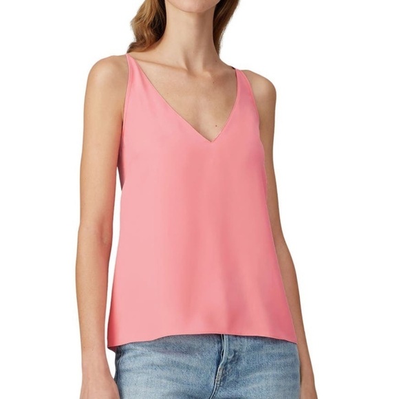 Amanda Uprichard
Meera Cami - Picture 1 of 6